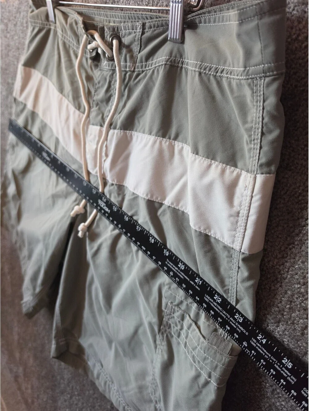 J.Crew Shorts Men Sz 35 Gray 